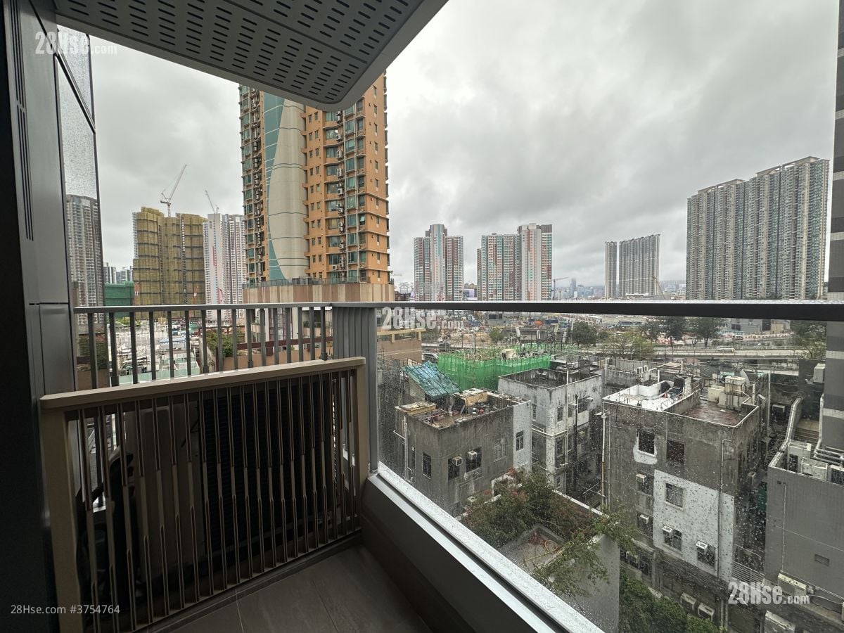 View: Eight Southpark Sell 1 Bedroom , 1 Bathroom 261 ft²