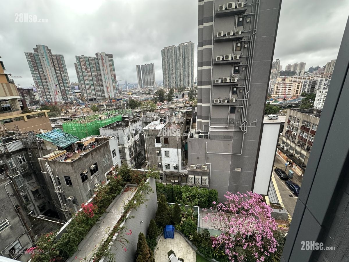 View: Eight Southpark Sell 1 Bedroom , 1 Bathroom 261 ft²