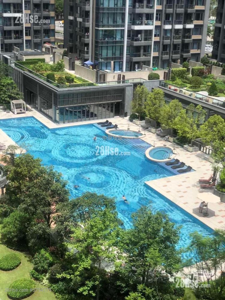 云滙 售盘 3 房 , 2 浴室 777 平方尺