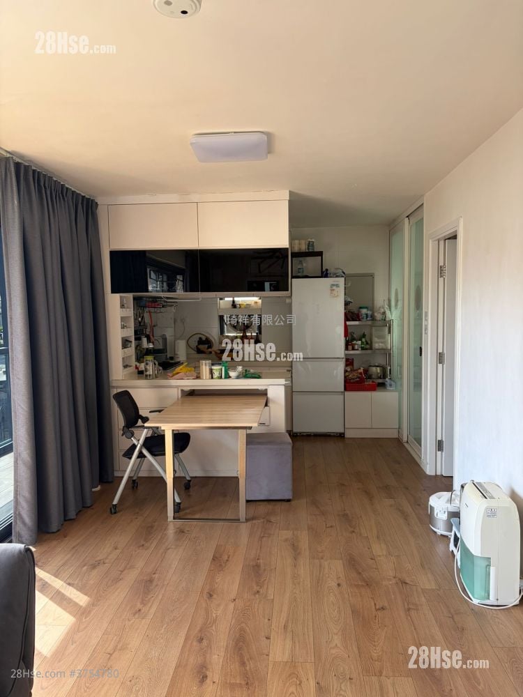 Village Sell 3 Bedrooms , 2 Bathrooms 700 ft²