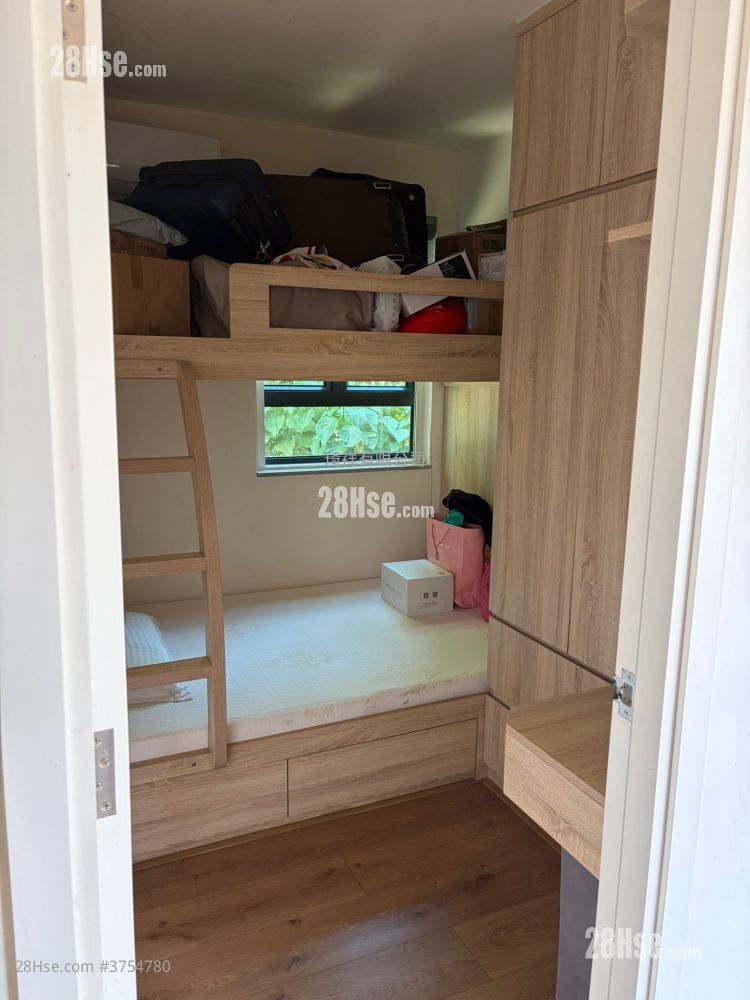 Village Sell 3 Bedrooms , 2 Bathrooms 700 ft²