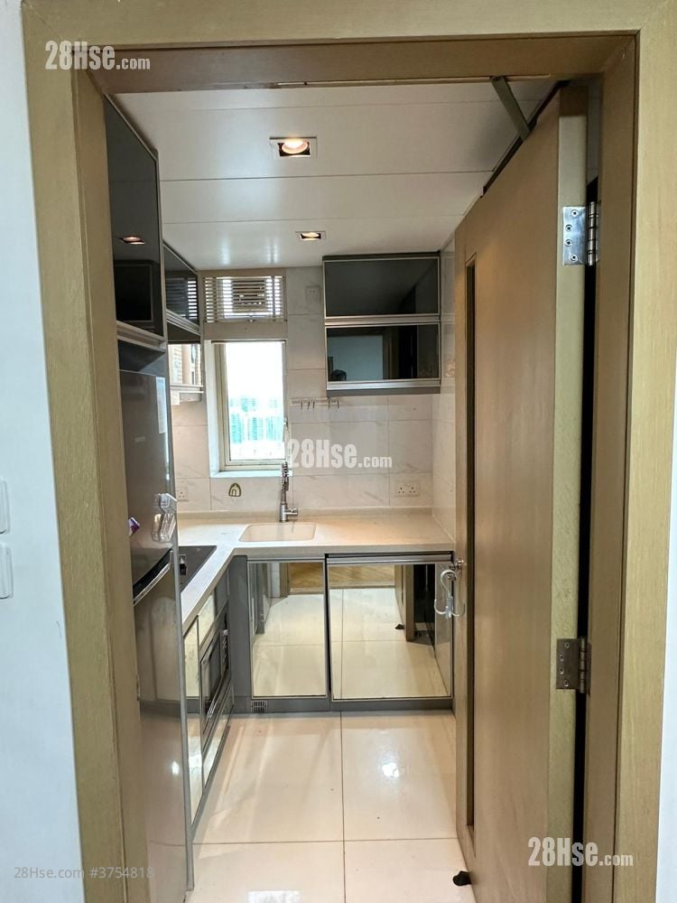 Harbour Place Sell 3 Bedrooms , 2 Bathrooms 589 ft²