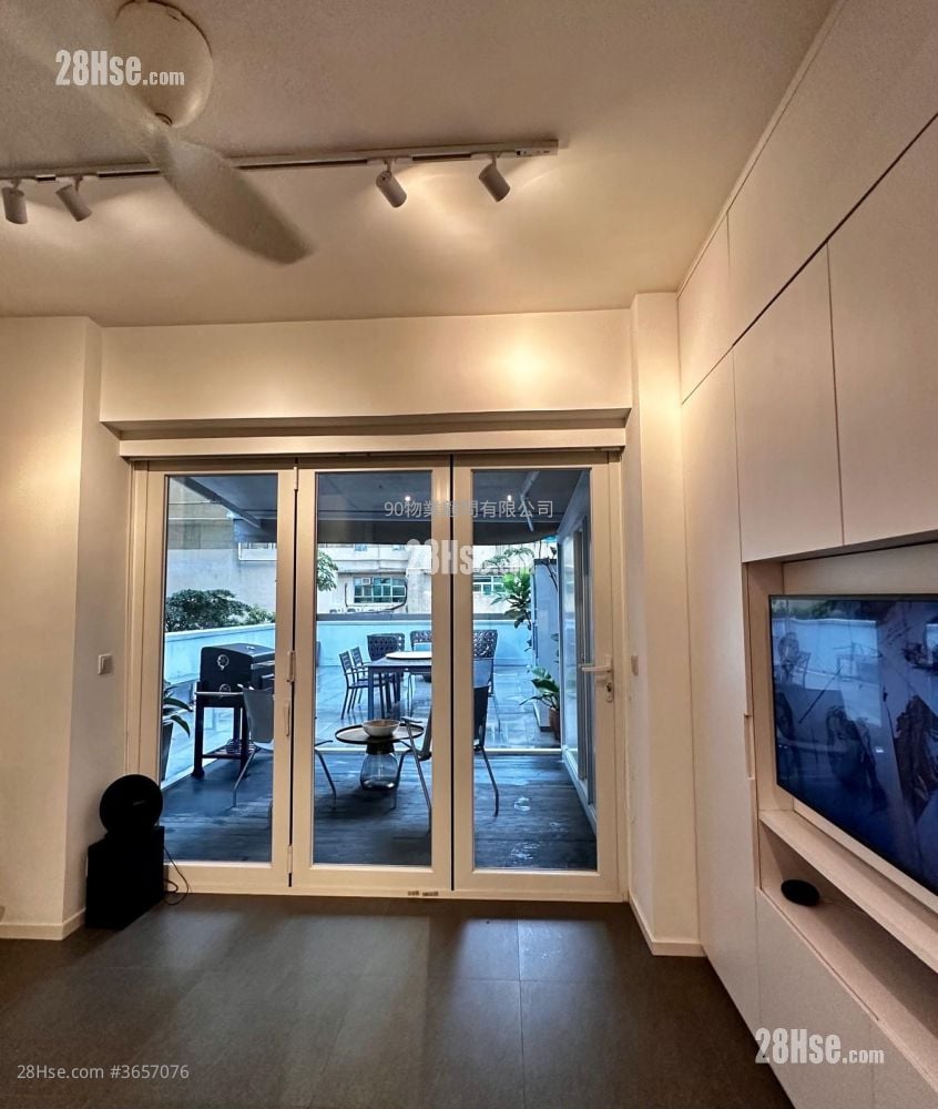 Wo Fat Building Sell 274 ft²