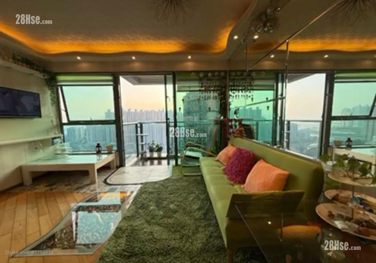 Residence Oasis Sell 4 Bedrooms , 3 Bathrooms 943 ft²