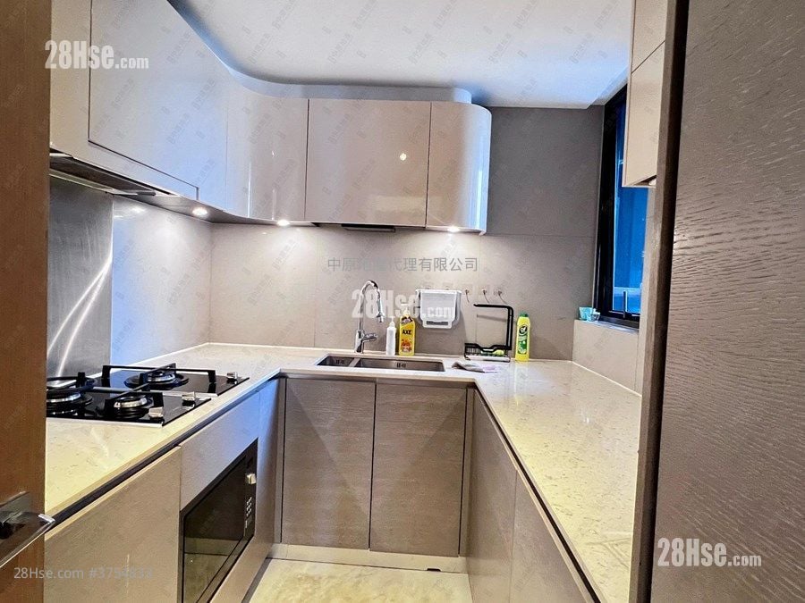 迎海 售盘 3 房 811 平方尺