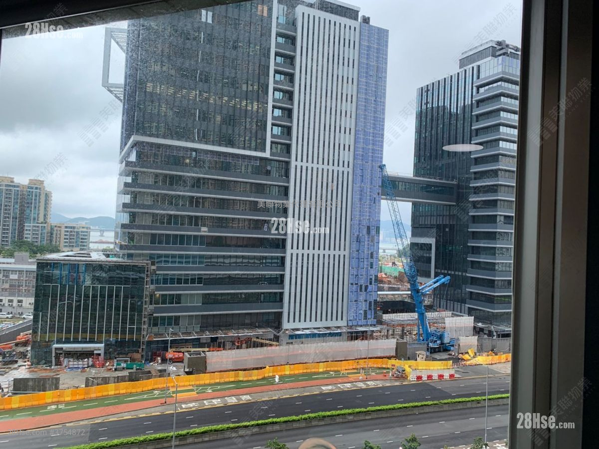 Park Central Sell 2 Bedrooms , 1 Bathroom 465 ft²