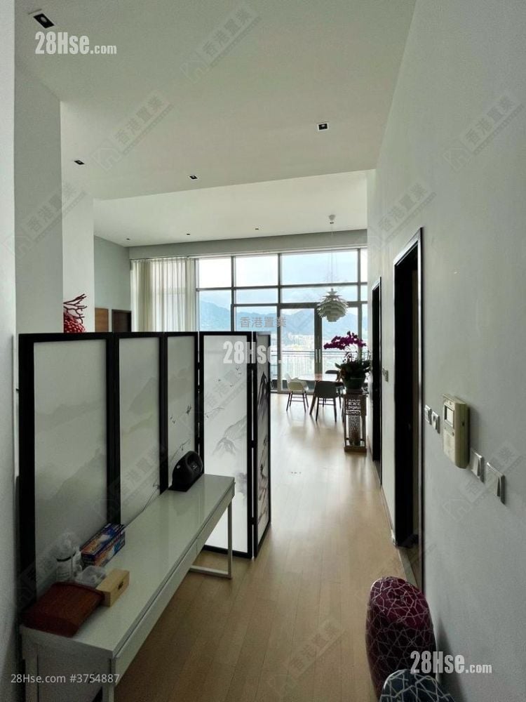 Shining Heights Sell 5+ Bedrooms , 5+ Bathrooms 2,358 ft²