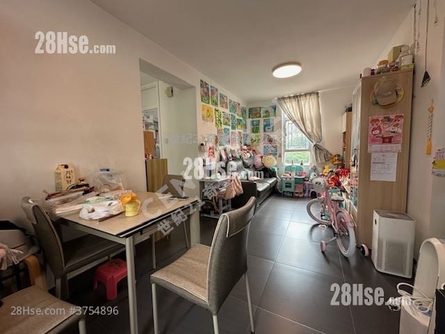 愉翠苑 售盘 2 房 , 1 浴室 519 平方尺