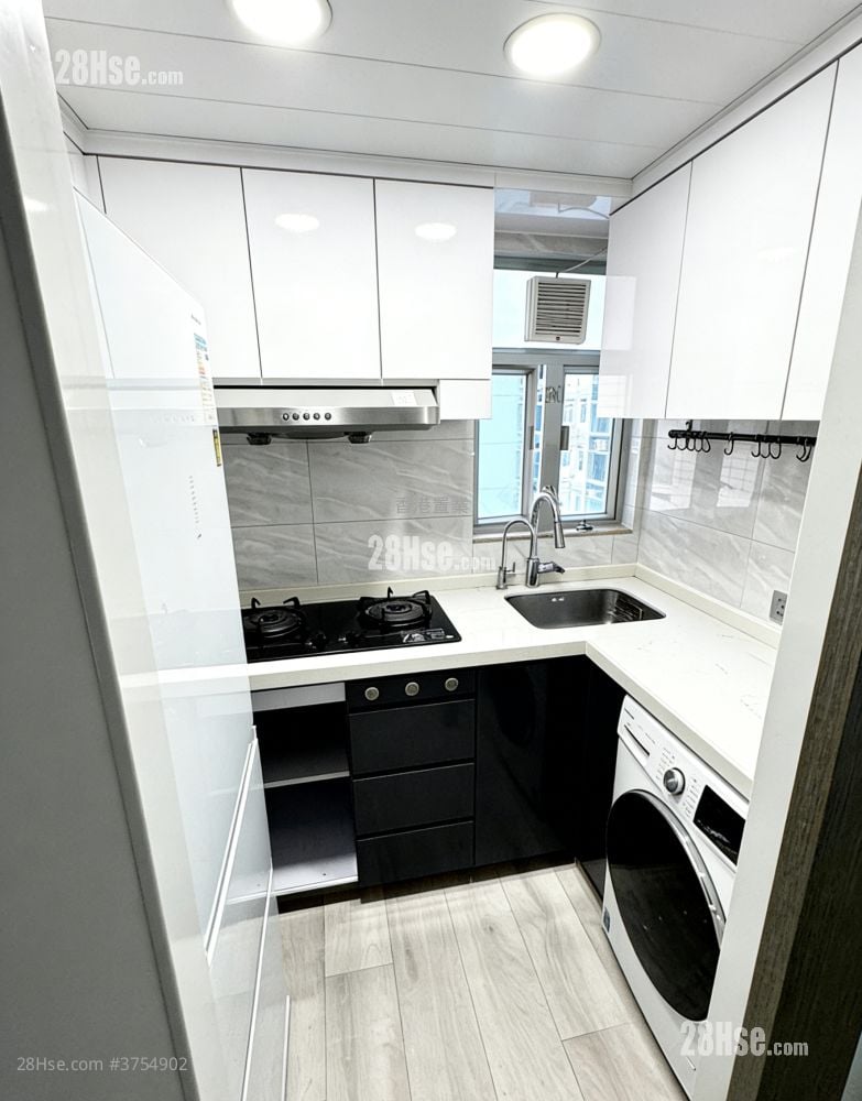 The Pacifica Sell 2 Bedrooms , 1 Bathroom 449 ft²