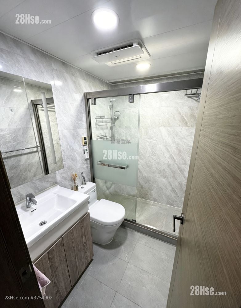 The Pacifica Sell 2 Bedrooms , 1 Bathroom 449 ft²