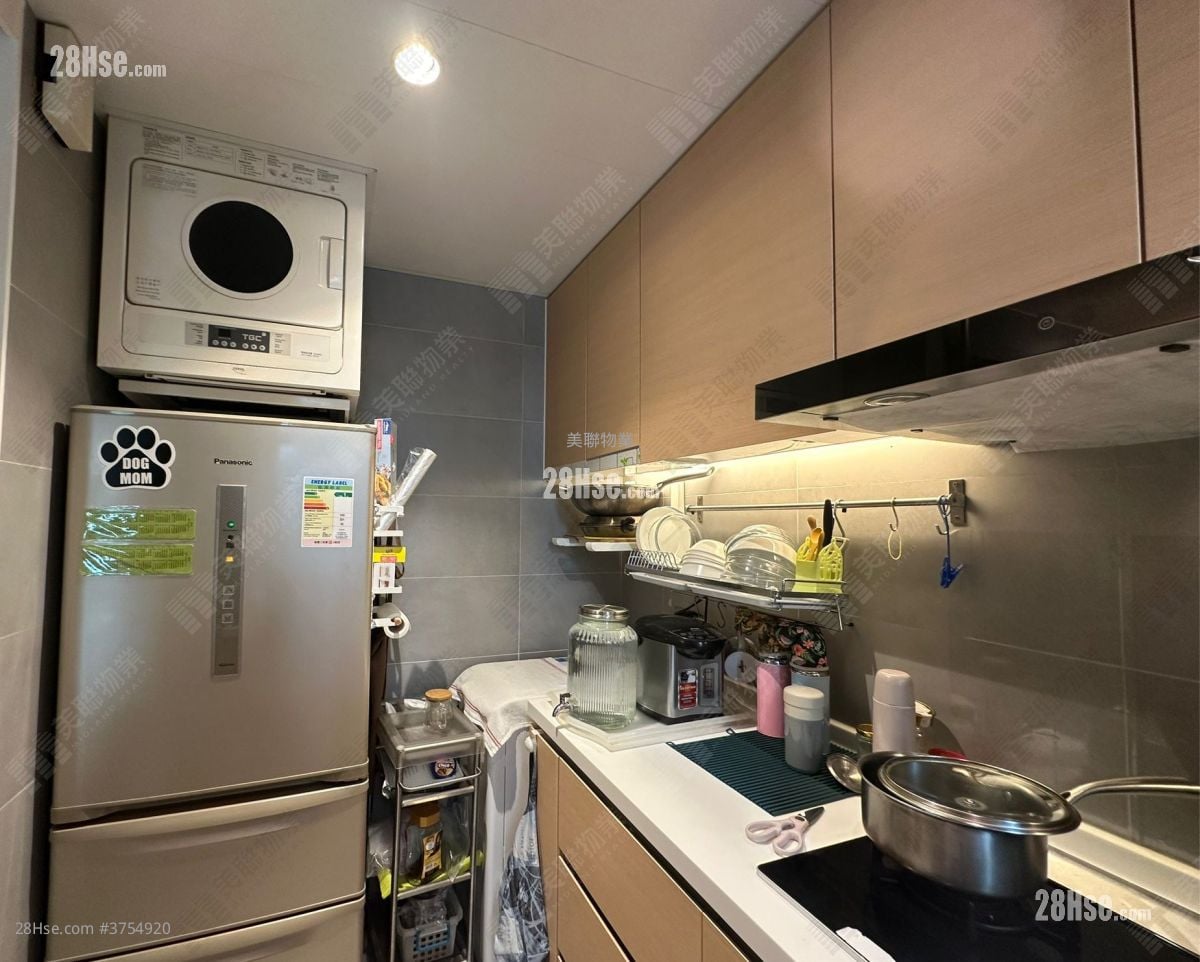 君傲灣 售盤 3 房 , 2 浴室 666 平方呎