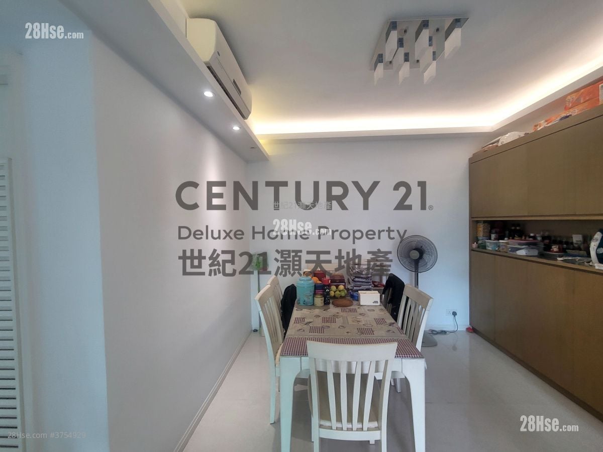 岚山 售盘 3 房 , 3 浴室 842 平方尺