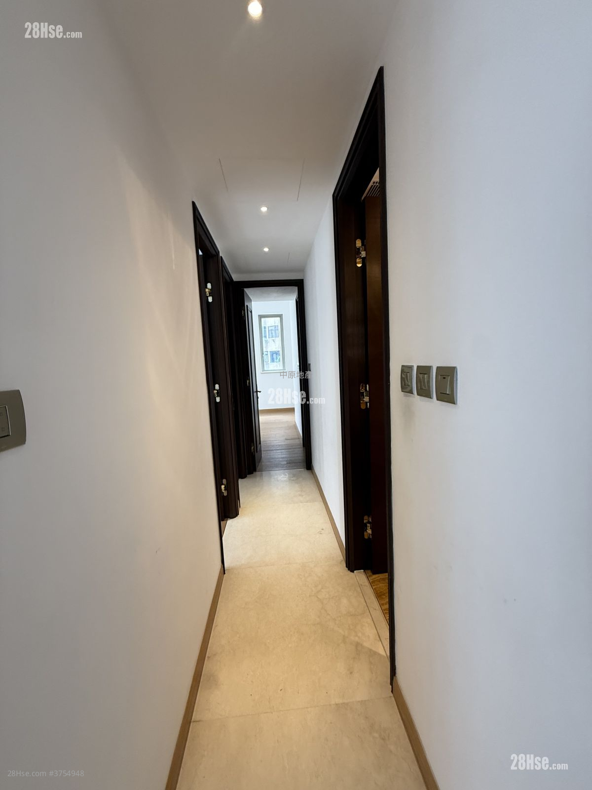 帝滙豪庭 售盘 3 房 1,179 平方尺