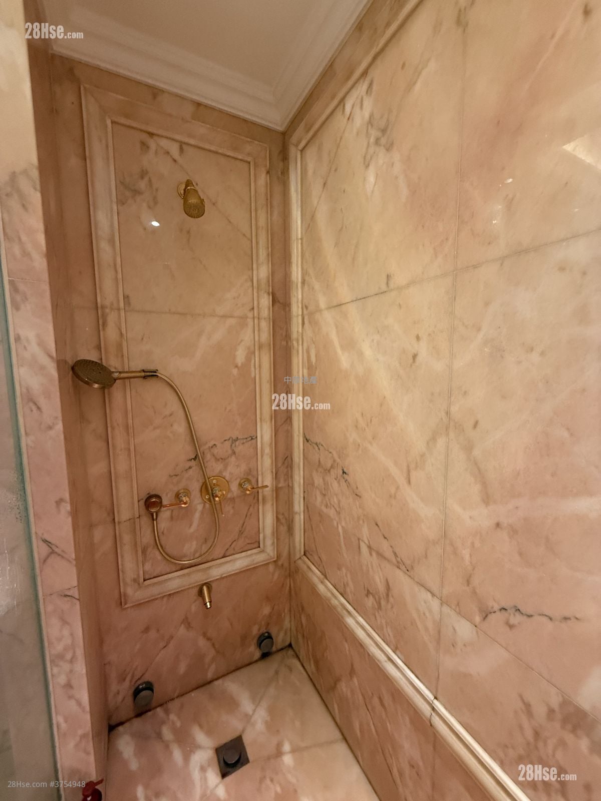 帝滙豪庭 售盘 3 房 1,179 平方尺