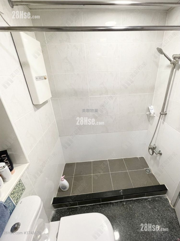 新寶城 租盤 561 平方呎