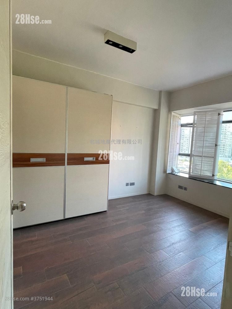 曉翠山莊 售盤 3 房 , 2 浴室 1,066 平方呎