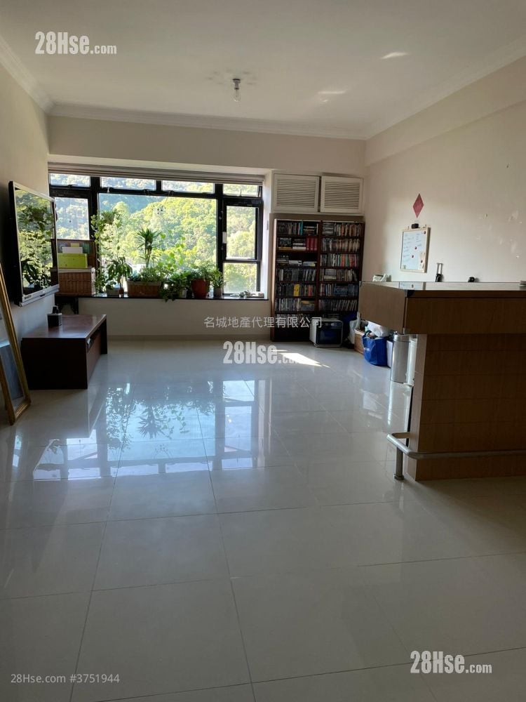 曉翠山莊 售盤 3 房 , 2 浴室 1,066 平方呎