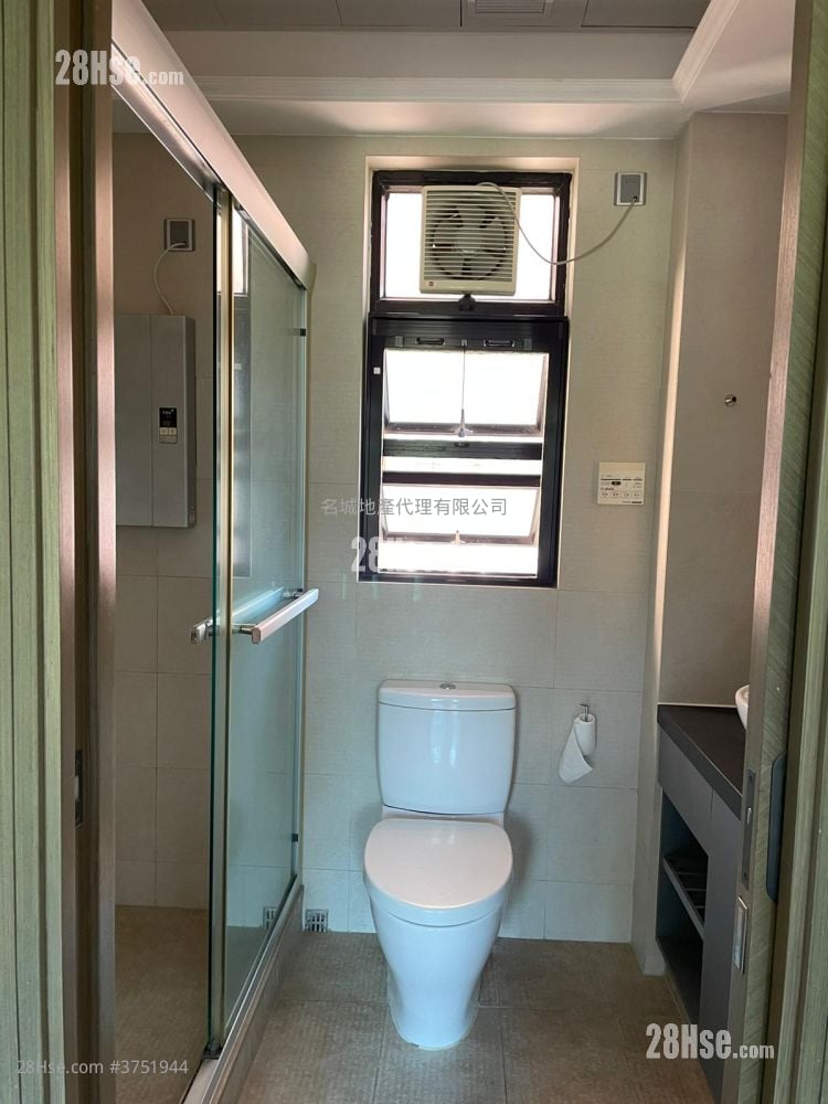 曉翠山莊 售盤 3 房 , 2 浴室 1,066 平方呎