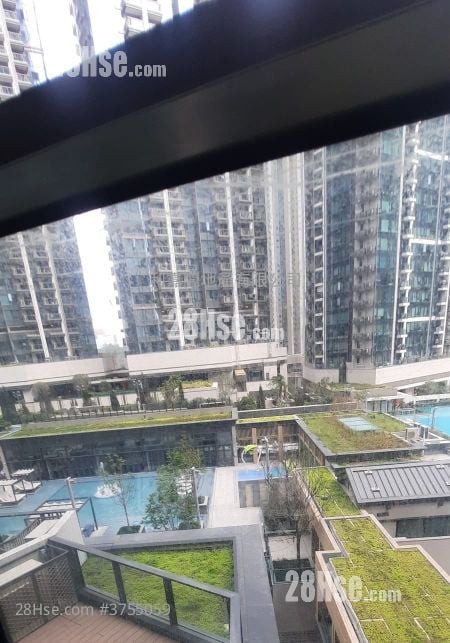 Seasons Place 售盤 1 房 , 1 浴室 323 平方呎