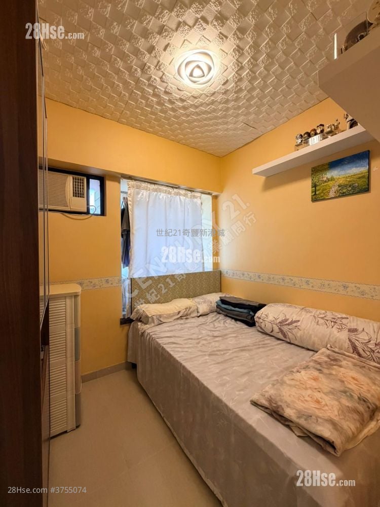 新港城 售盘 3 房 , 2 浴室 519 平方尺