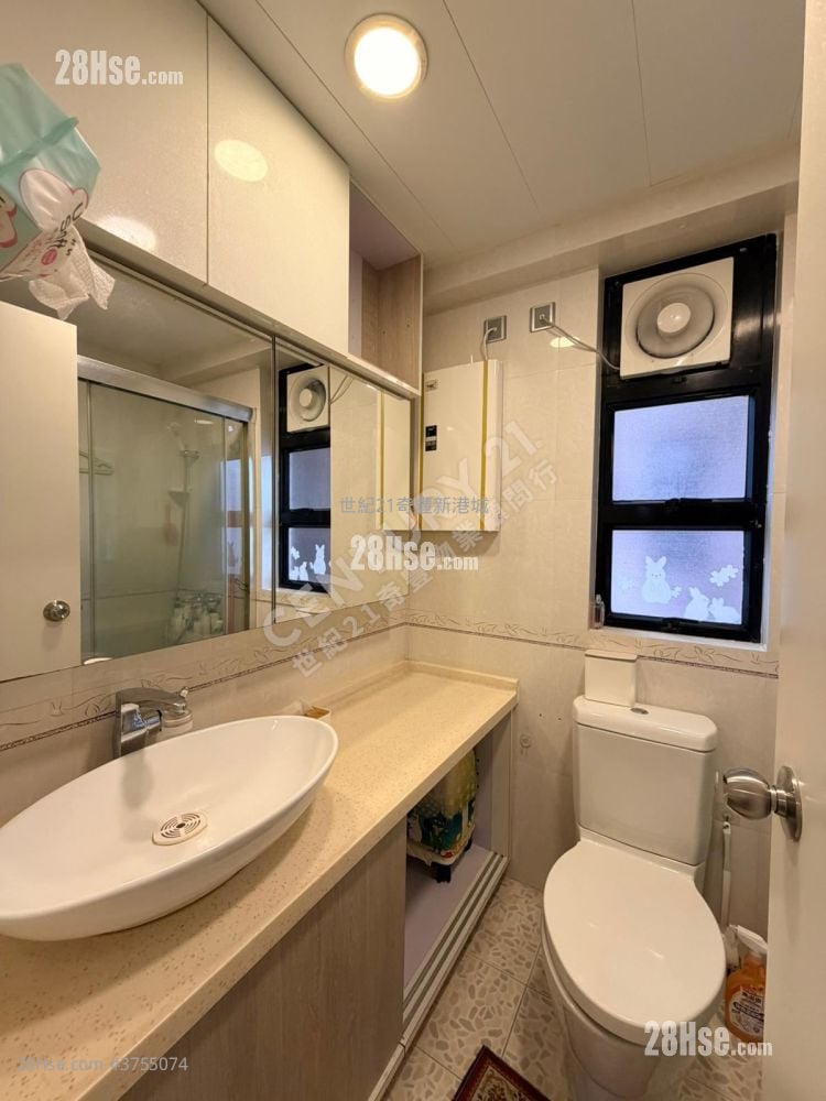 新港城 售盘 3 房 , 2 浴室 519 平方尺