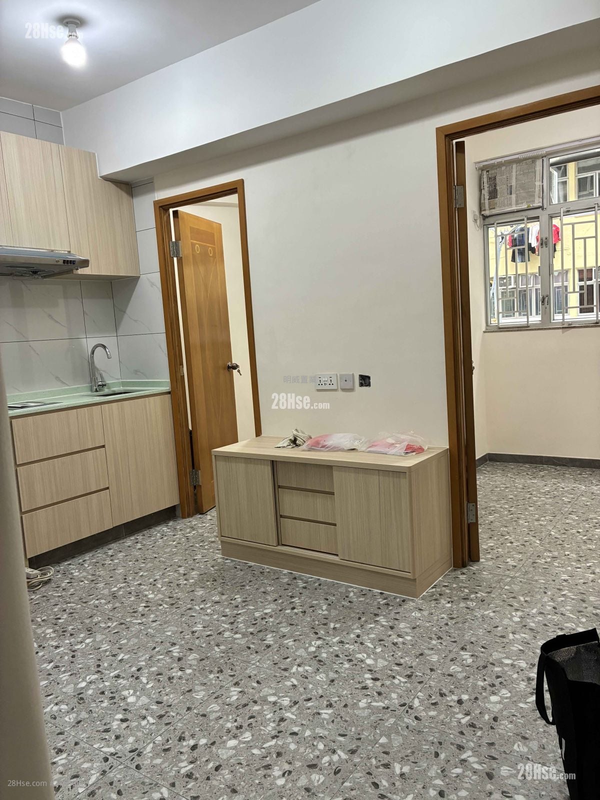 Kwong Yu Building Rental 2 Bedrooms 260 ft²