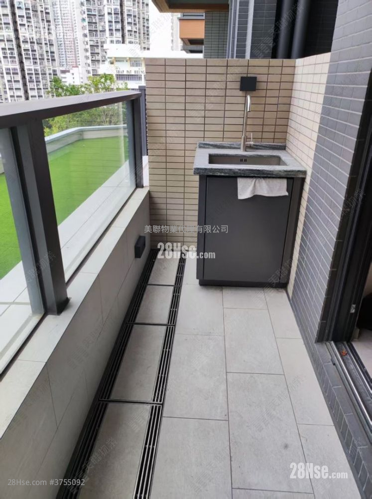 YOHO West 售盤 2 房 360 平方呎