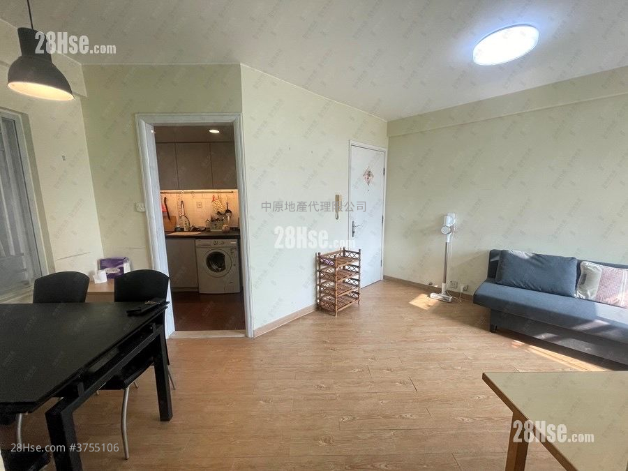 嘉湖山莊 售盤 2 房 449 平方呎