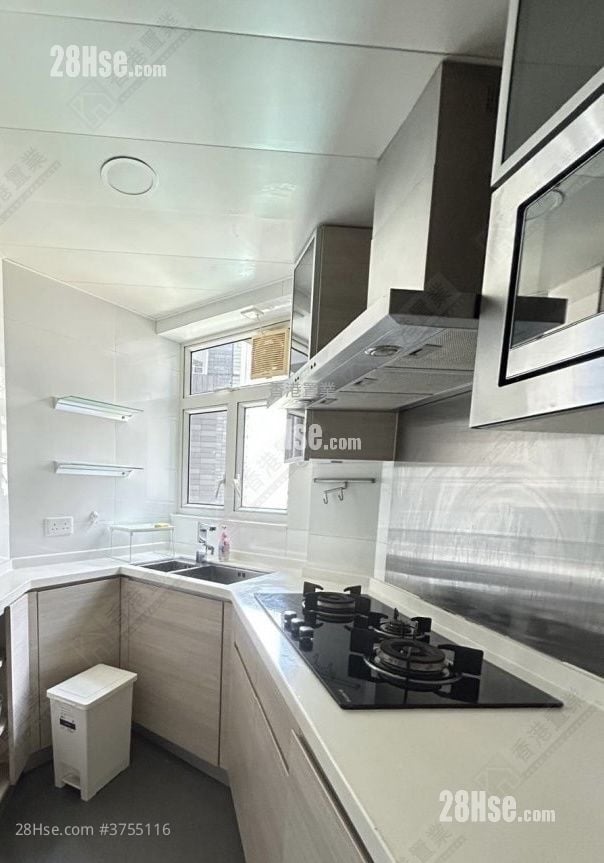 峻滢 售盘 3 房 , 2 浴室 694 平方尺