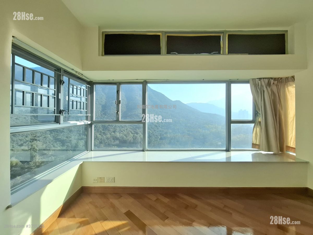 藍天海岸 售盤 3 房 , 2 浴室 694 平方呎