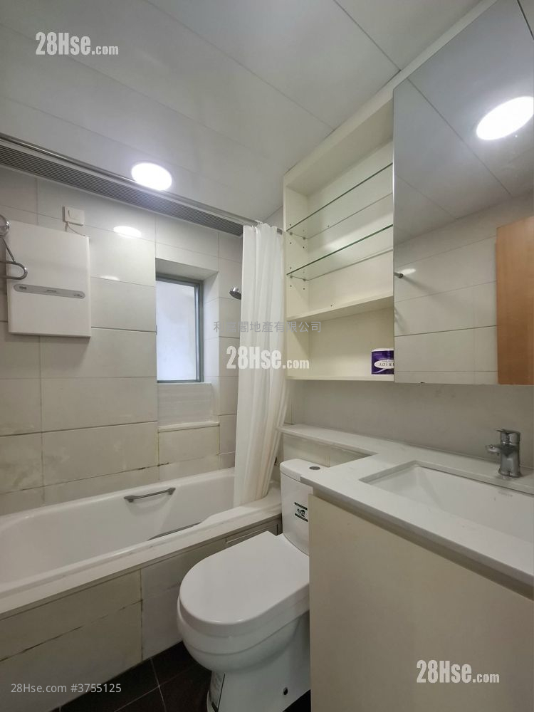 藍天海岸 售盤 3 房 , 2 浴室 694 平方呎