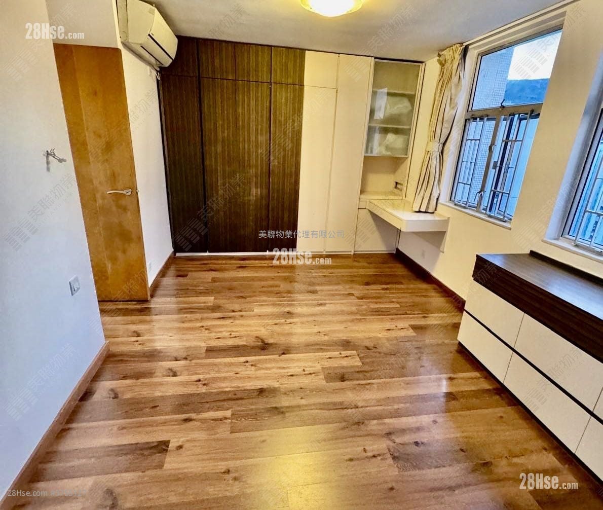 太古城 售盘 3 房 , 1 浴室 707 平方尺