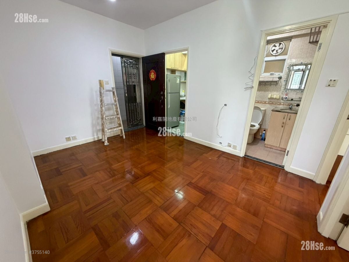 青怡花园 售盘 2 房 , 1 浴室 343 平方尺