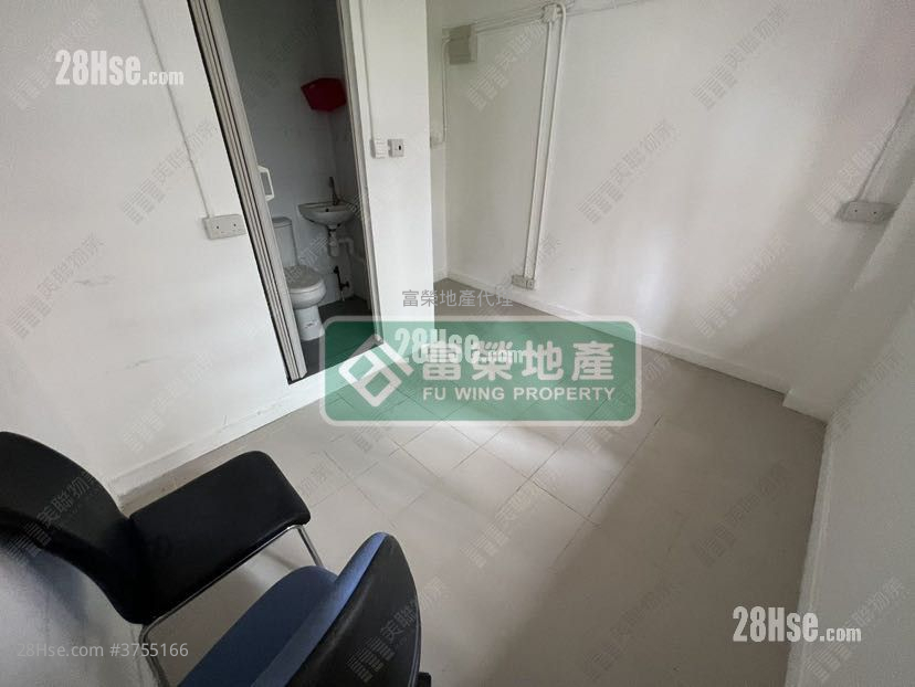 Cheung Hing House Sell 3 Bedrooms , 3 Bathrooms 489 ft²