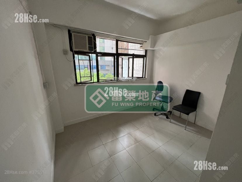 Cheung Hing House Sell 3 Bedrooms , 3 Bathrooms 489 ft²