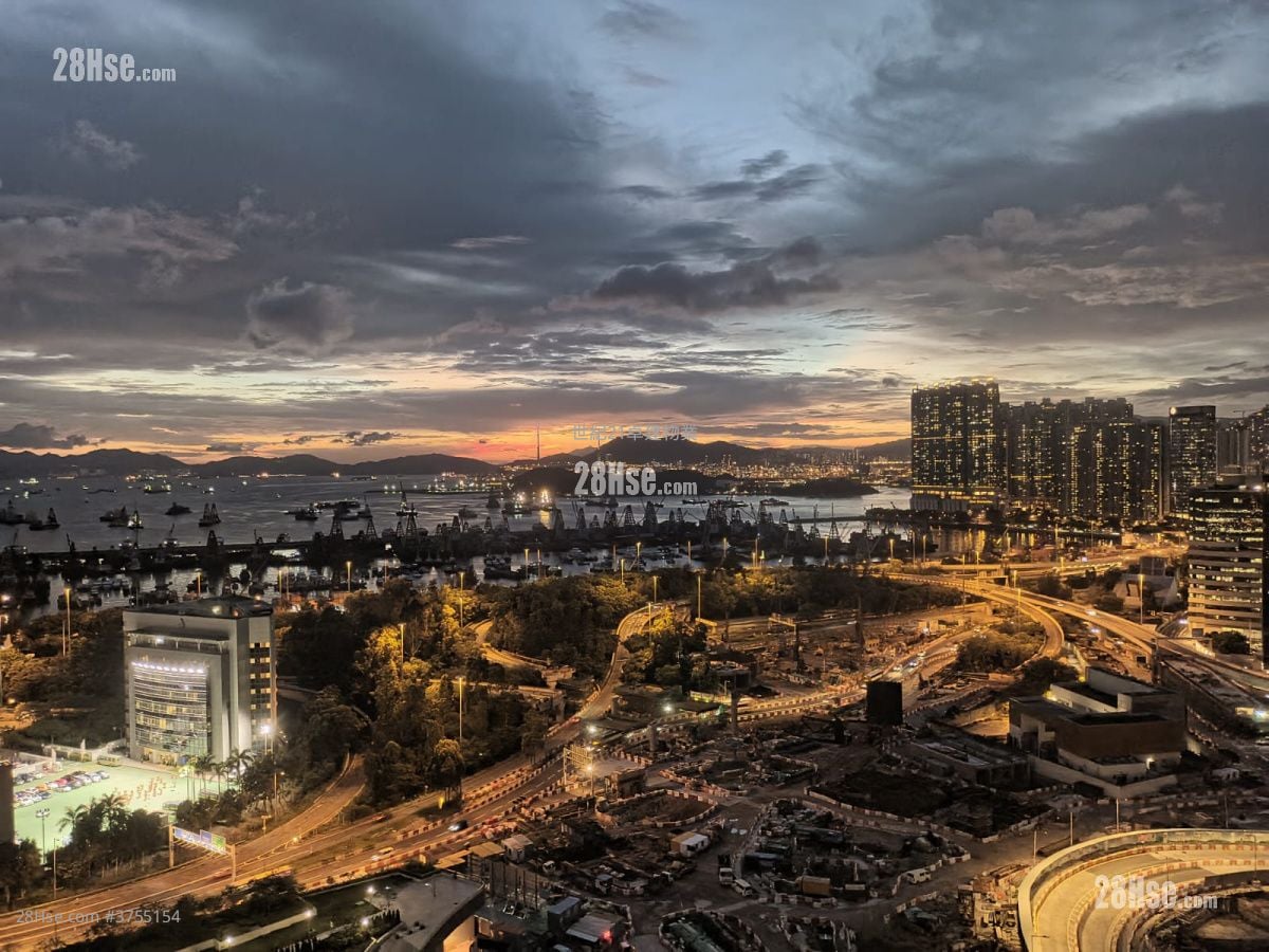 御金国峯 售盘 4 房 , 3 浴室 1,614 平方尺