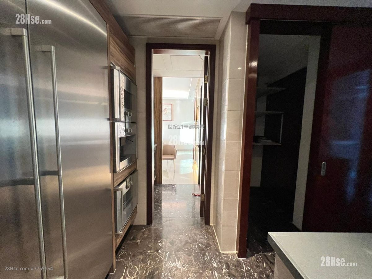 御金国峯 售盘 4 房 , 3 浴室 1,614 平方尺