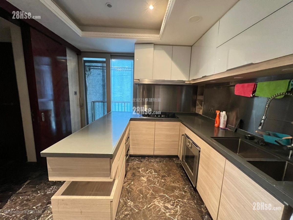 御金国峯 售盘 4 房 , 3 浴室 1,614 平方尺