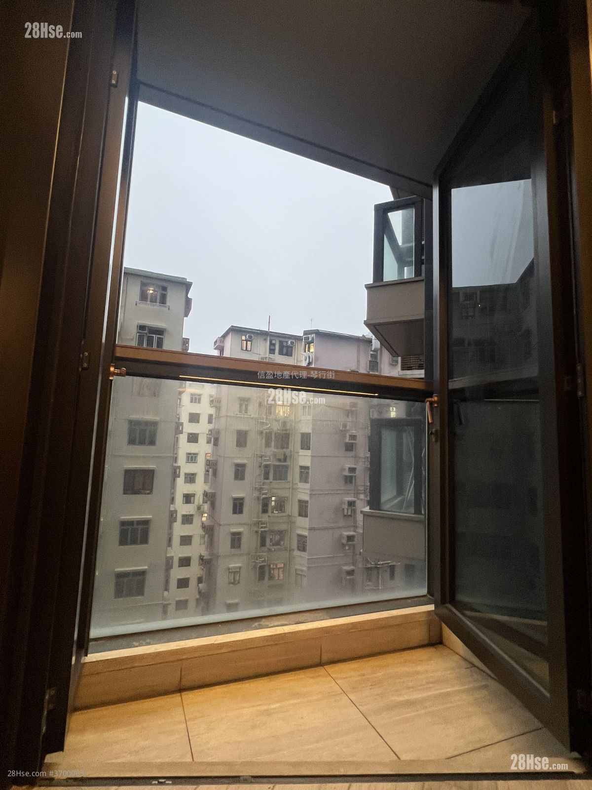 柏蔚山 租盤 2 房 , 1 浴室 570 平方呎