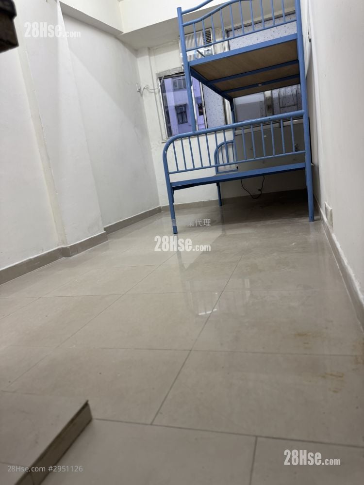 Capitol Mansion Rental Studio , 1 Bathroom 180 ft²