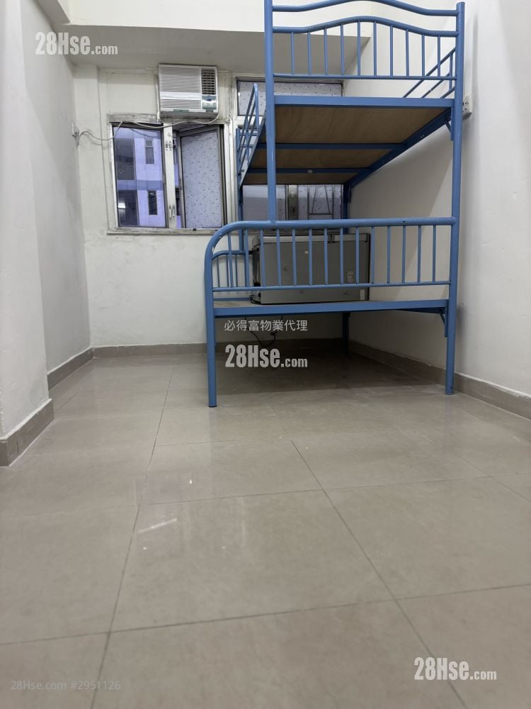 Capitol Mansion Rental Studio , 1 Bathroom 180 ft²