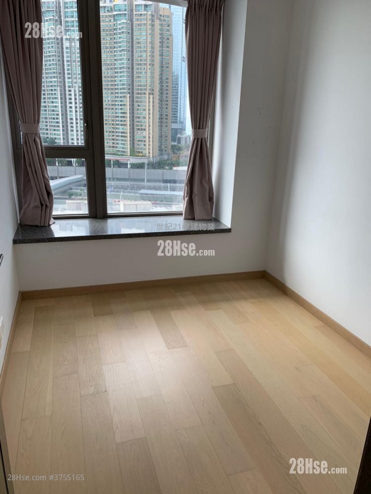 The Austin Sell 3 Bedrooms , 2 Bathrooms 1,002 ft²