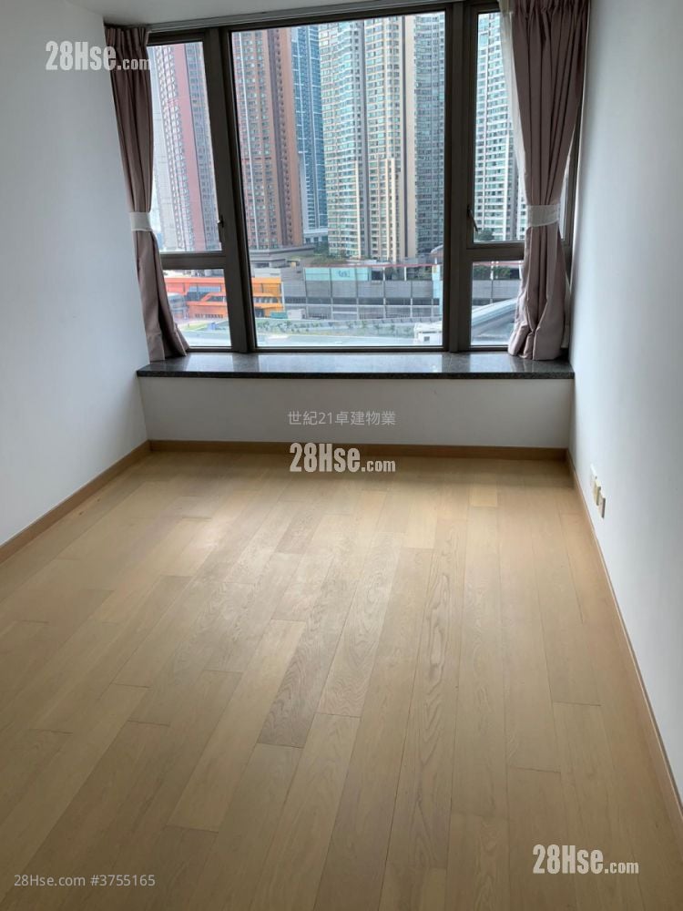 The Austin Sell 3 Bedrooms , 2 Bathrooms 1,002 ft²