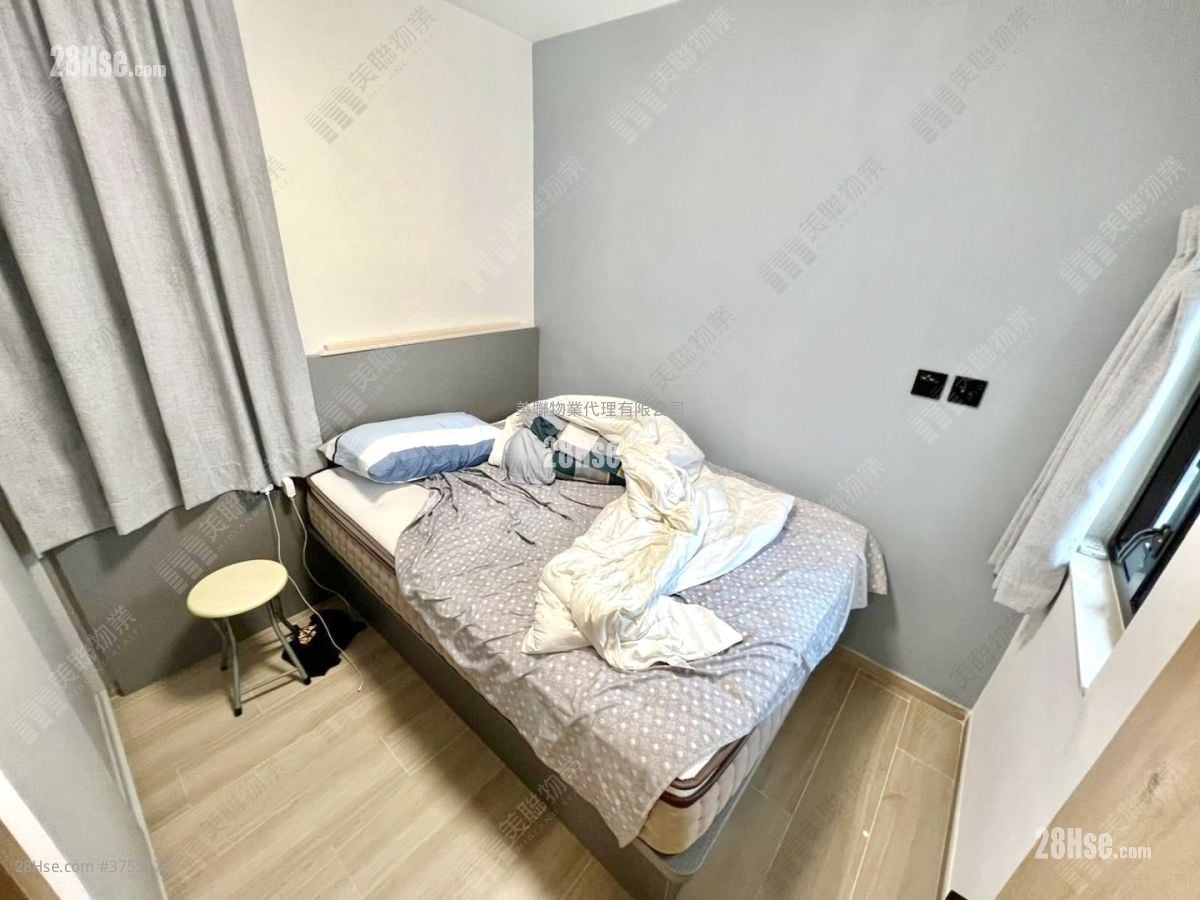 Luk Yeung Sun Chuen Sell 2 Bedrooms 451 ft²