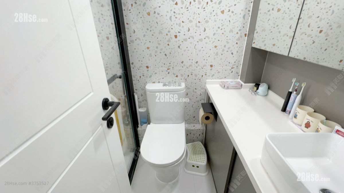 山麗苑 售盤 2 房 , 1 浴室 447 平方呎