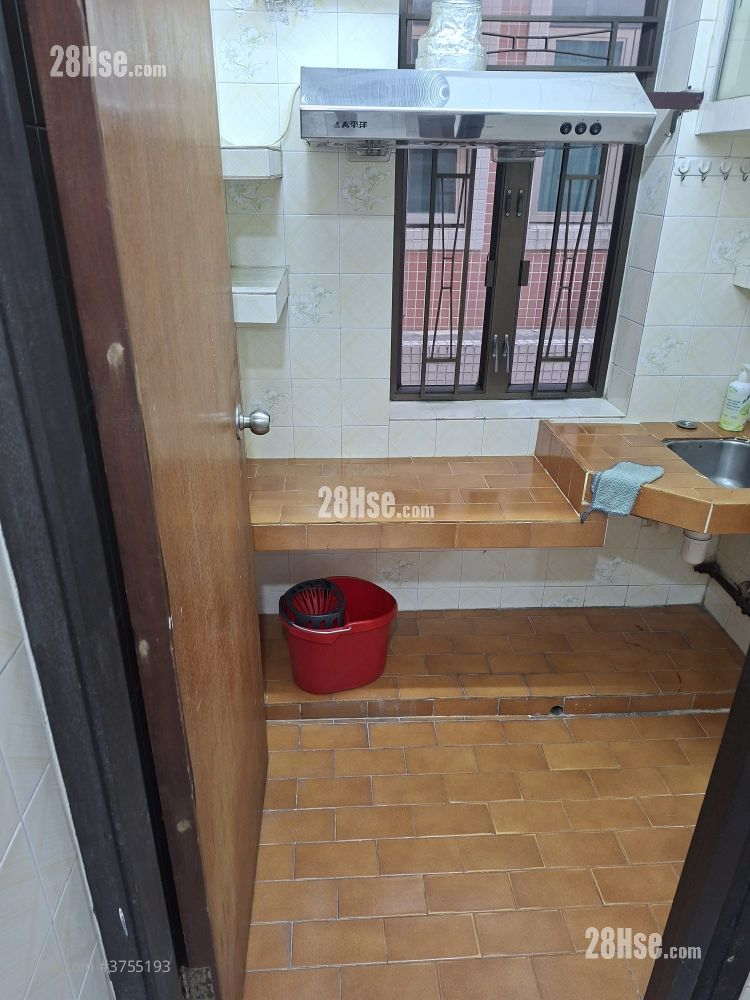 村屋 租盤 1 房 , 1 浴室 350 平方呎