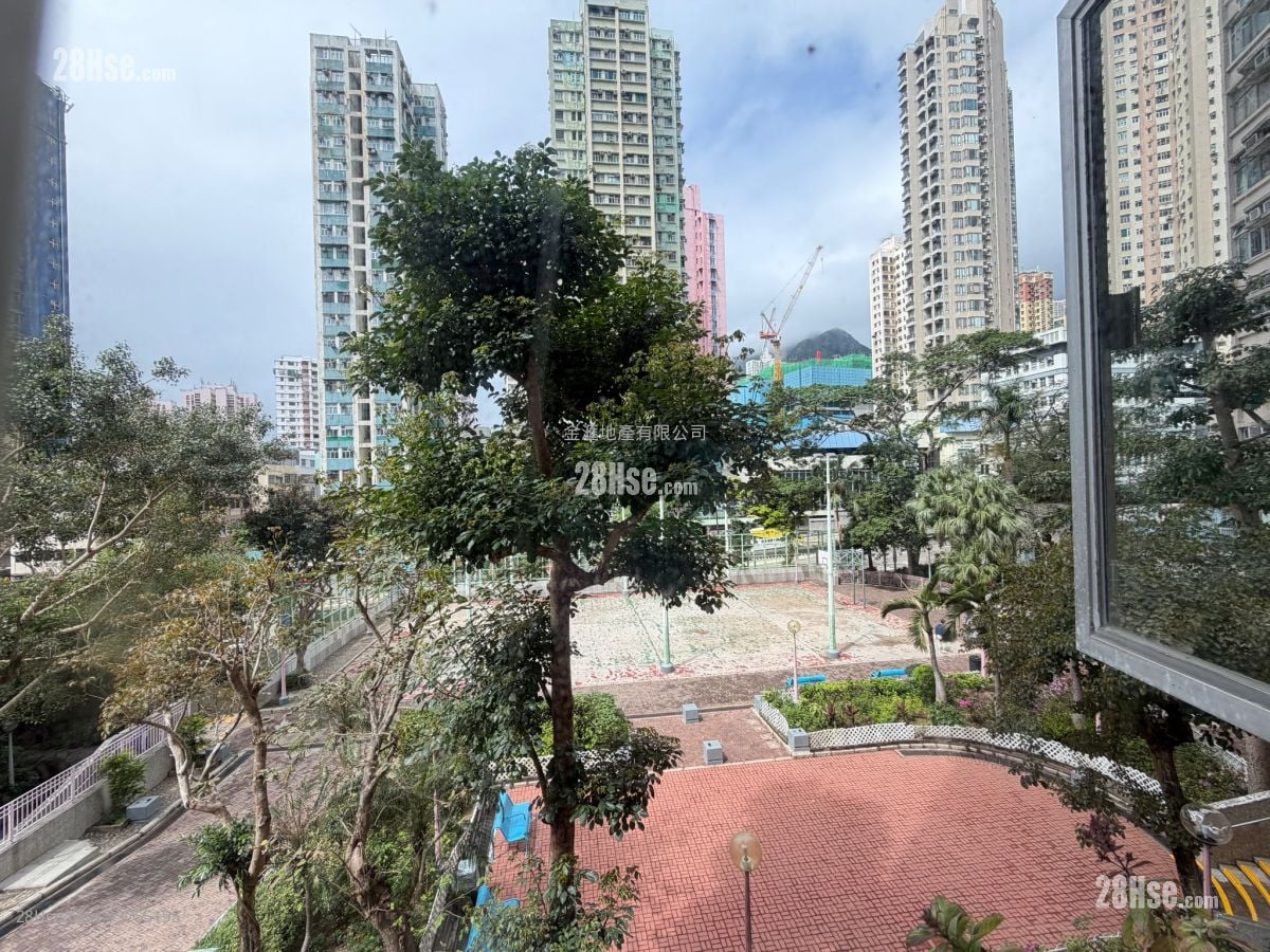 Fung Chuen Court Sell 3 Bedrooms , 1 Bathroom
