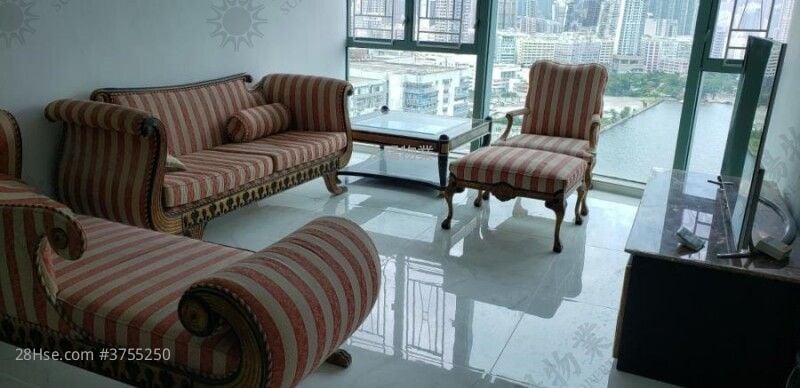 海逸豪园 售盘 3 房 1,115 平方尺