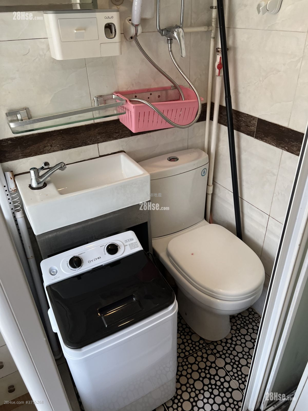 宜發大廈 租盤 130 平方呎