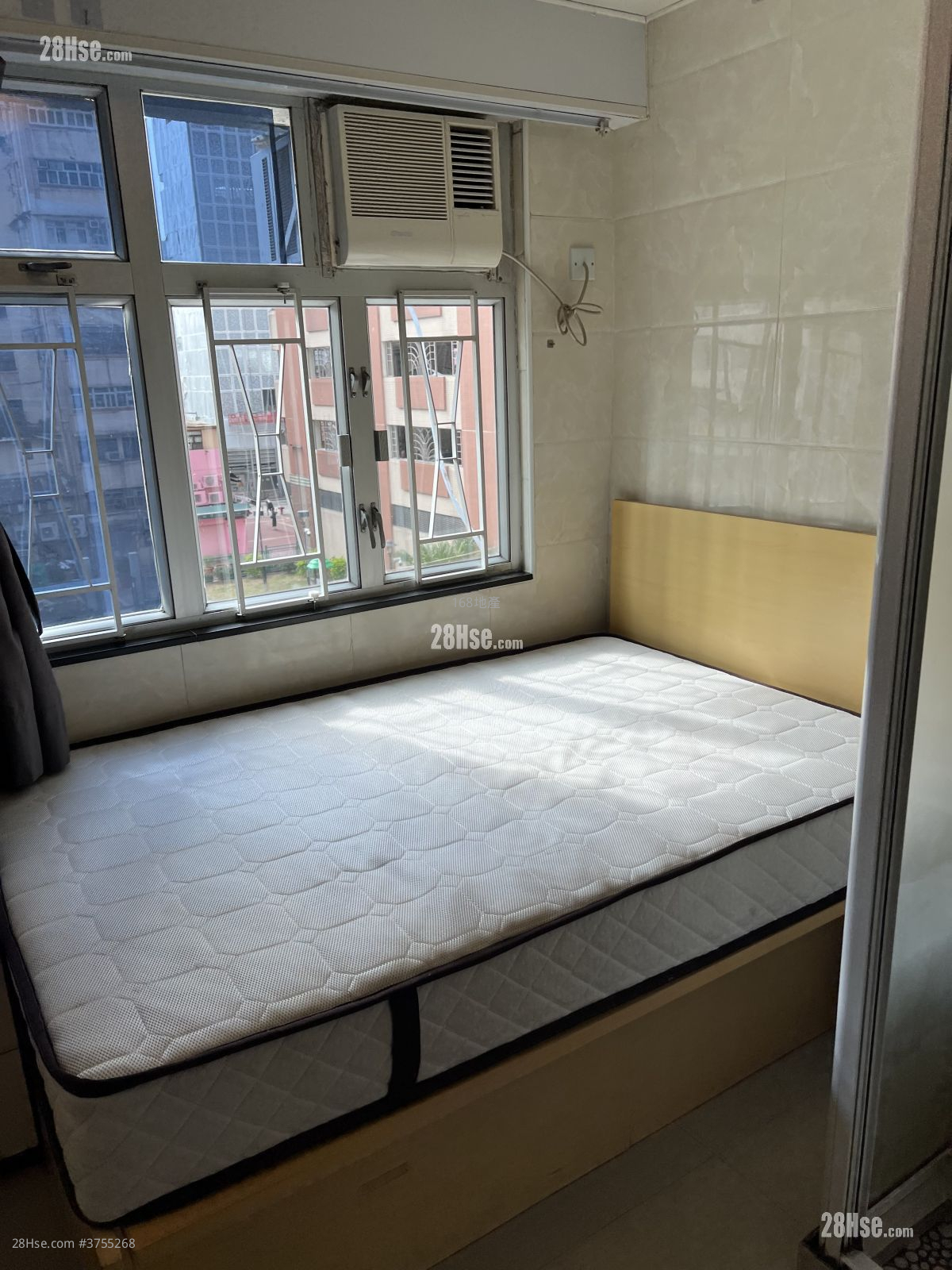 宜發大廈 租盤 130 平方呎